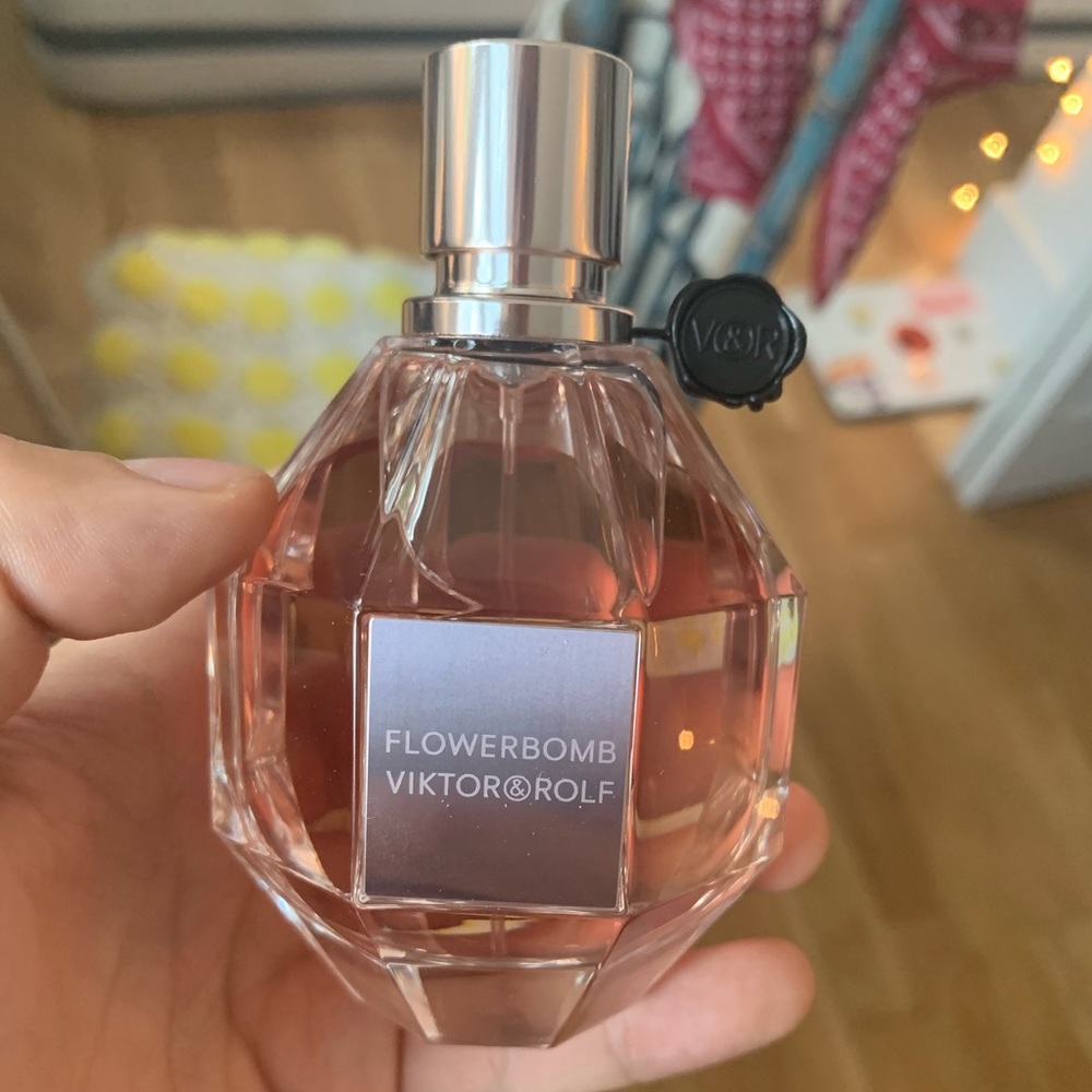 Flowerbomb by Viktor & Rolf. 3.4 oz Brand New.